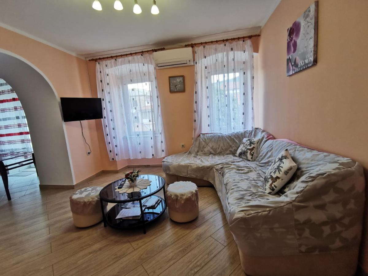 Apartman Pod Nehajem Apartment เซนญ์ ภายนอก รูปภาพ
