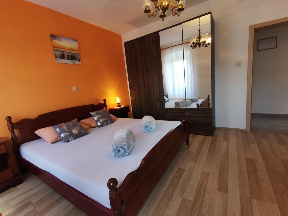 Apartman Pod Nehajem Apartment เซนญ์ ภายนอก รูปภาพ